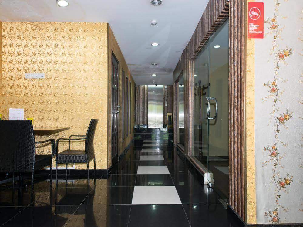 Oyo Rooms Maharajalela Monorail Station Kuala Lumpur Exterior photo